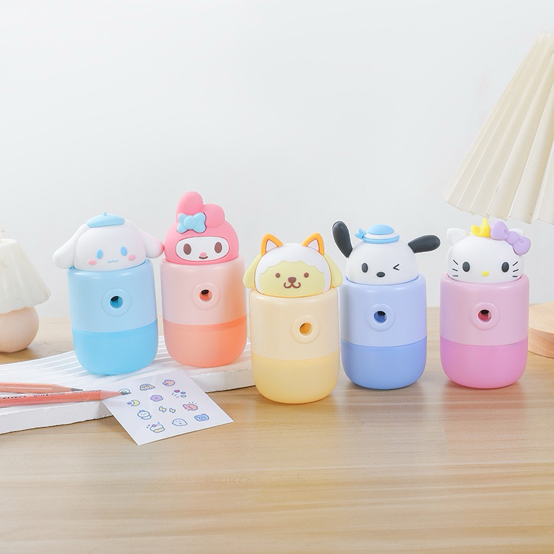 

SERUTAN PENSIL STANDING SANRIO DENGAN WADAH MODEL SERUT PUTAR