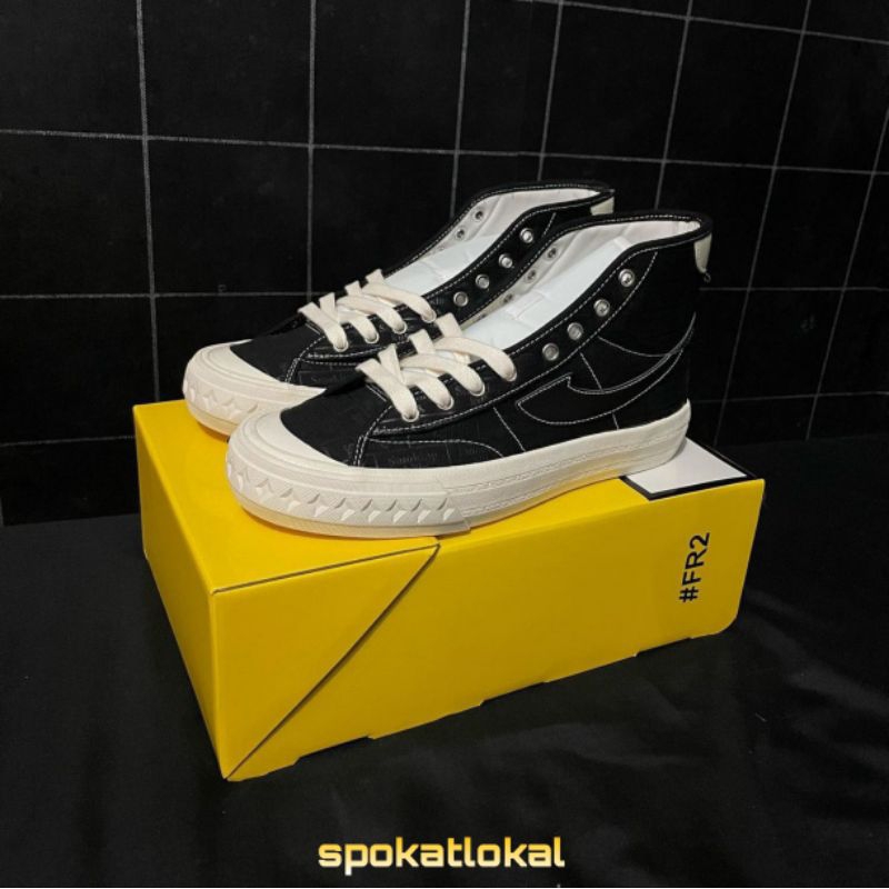 Sepatu Compass X FR2 Fxxking Rabbits "Smoking Kills" Retrograde High Size 40 - 45 Original BNIB Full