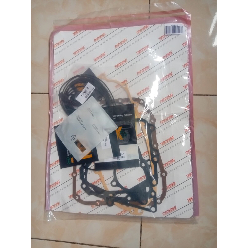 Paking set transmisi matic Avanza