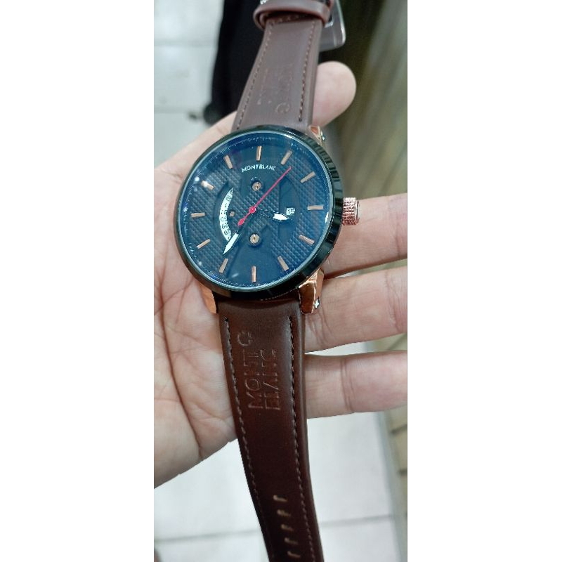 jam tangan pria Montblanc quartz body Rose gold stainless steel strap kulit water resist pada tangga