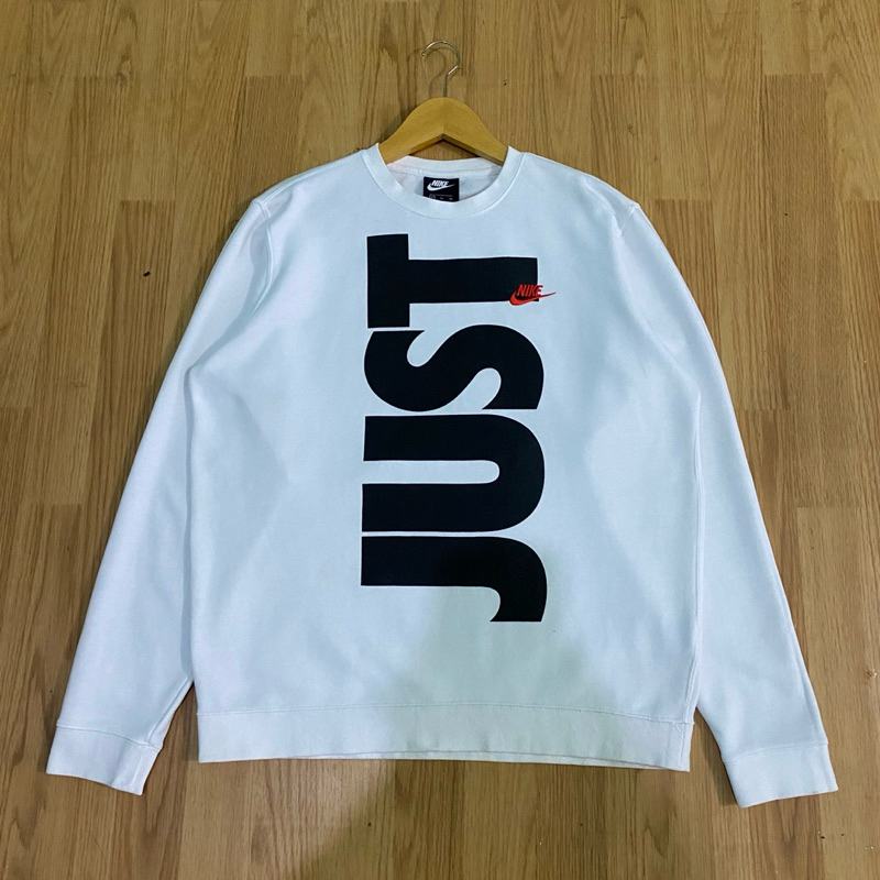 crewneck nike just do it