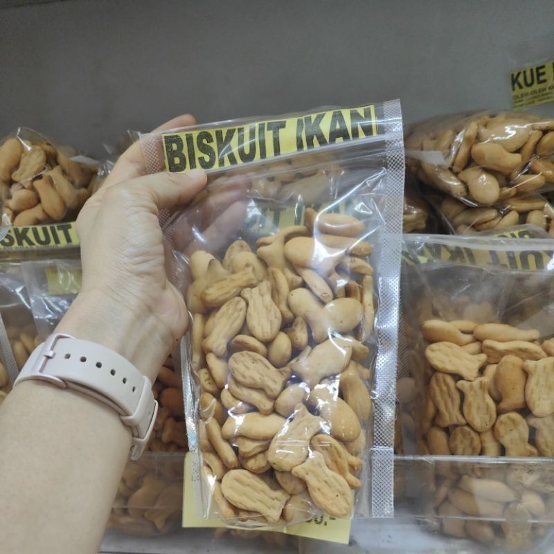 

Biskuit Ikan
