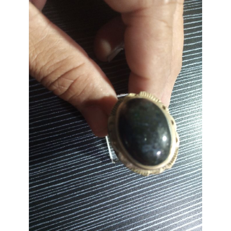 Batu akik bacan blue elektrik lawas