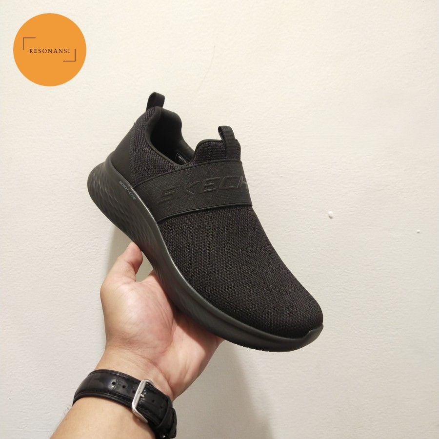 SEPATU WANITA TERBARU SKECHERS SLIP ON SKECH-LITE PRO FULL BLACK KEREN