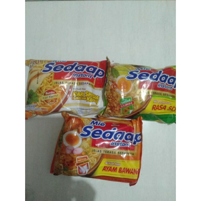 

mie sedaap rasa soto, ayam bawang, kari 1 dus per 40 pcs