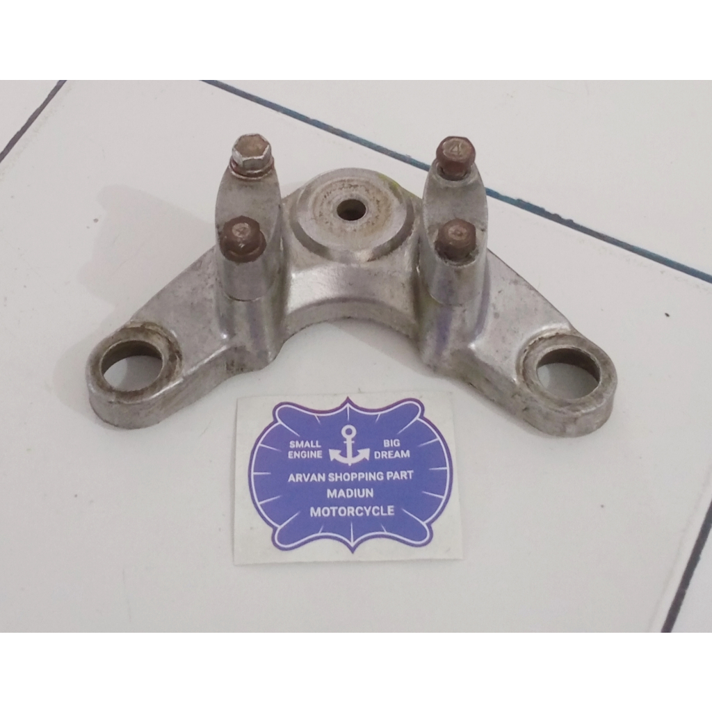 SEGITIGA ATAS SUZUKI A100 ORIGINAL