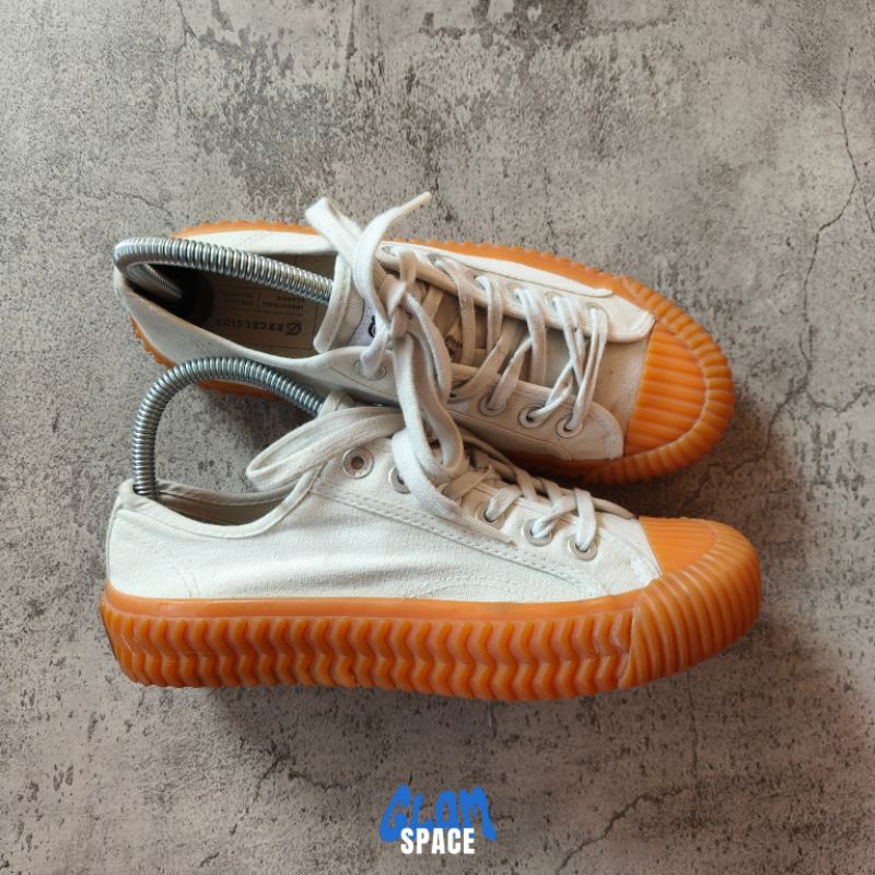 Sepatu Excelsior Industrial Classic Bolt Low Top