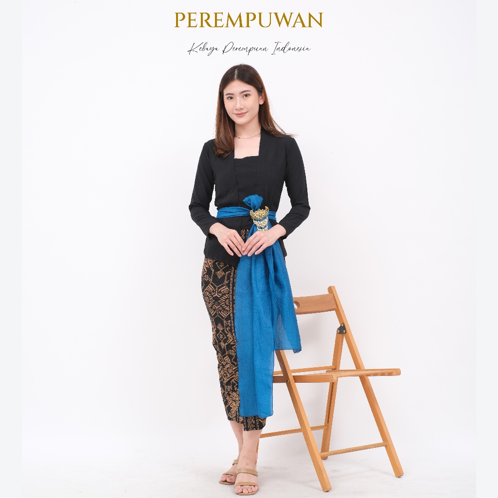PEREMPUWAN Set Kebaya Wisuda Bali Modern Kutu baru Hitam Putih Solo Jawa Jadul Vintage Simple Casual