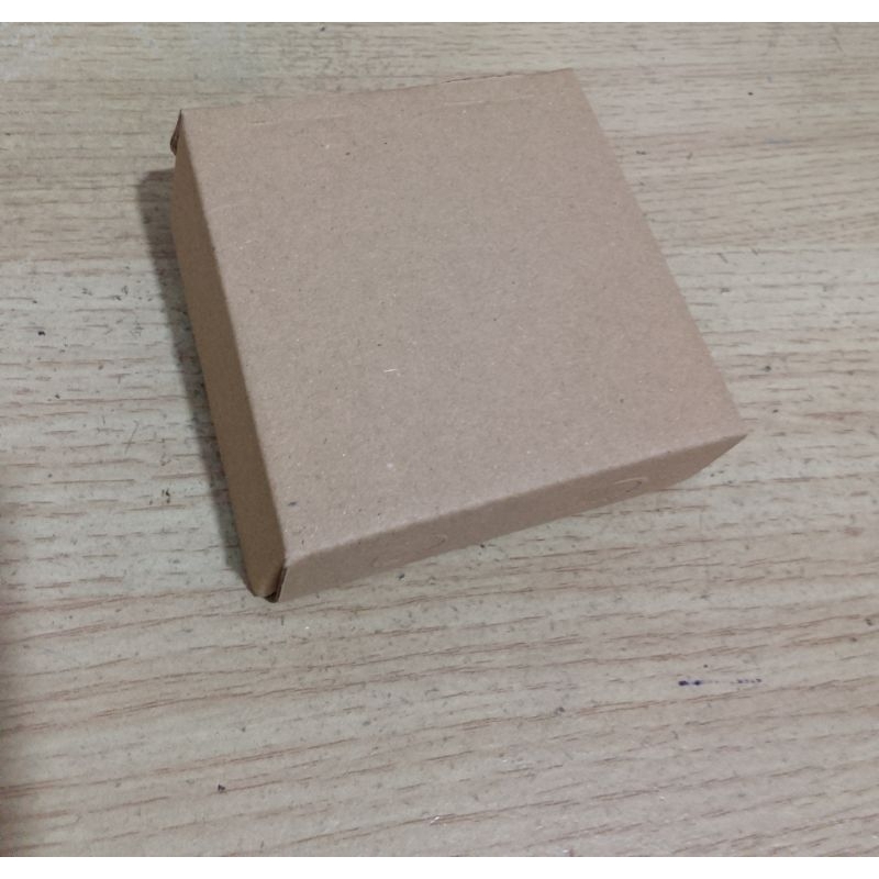 

Kardus Packing Mini Ukuran 8cmx8cmx3cm. Kardus Box Pizza 1pcs.