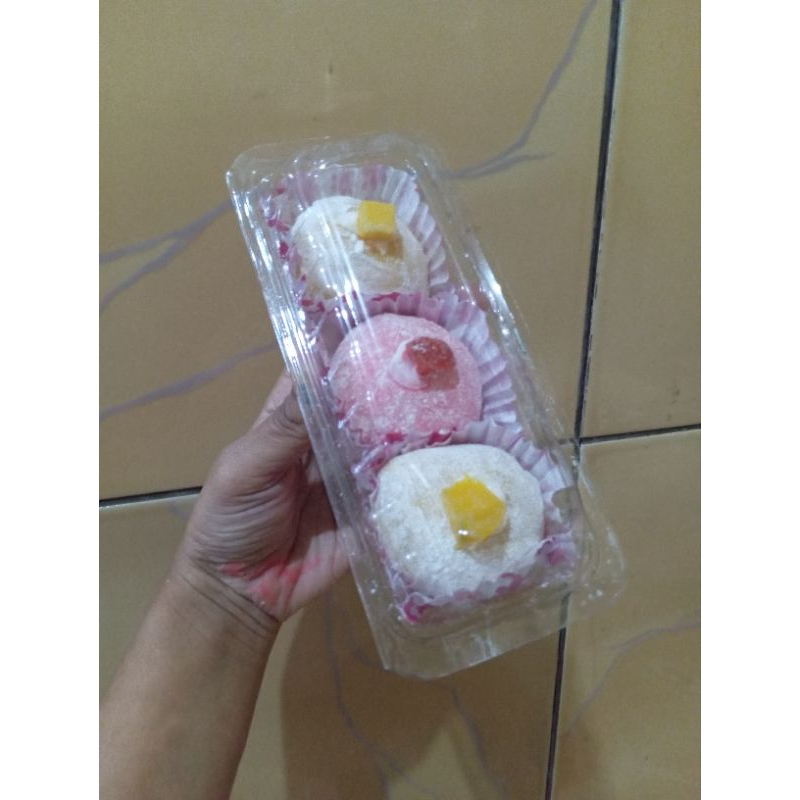 

MOCHI ISI STRAWBERRY COOKIES MANGGA COKLAT