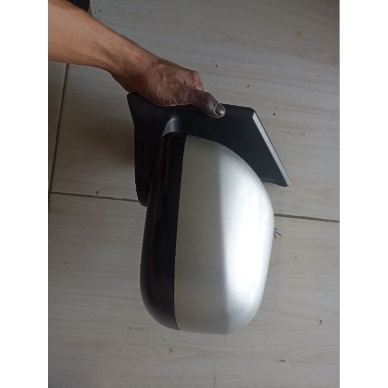 spion Avanza 2012-2013 original kiri