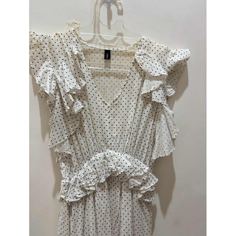 Preloved Ruffle white polkadot top