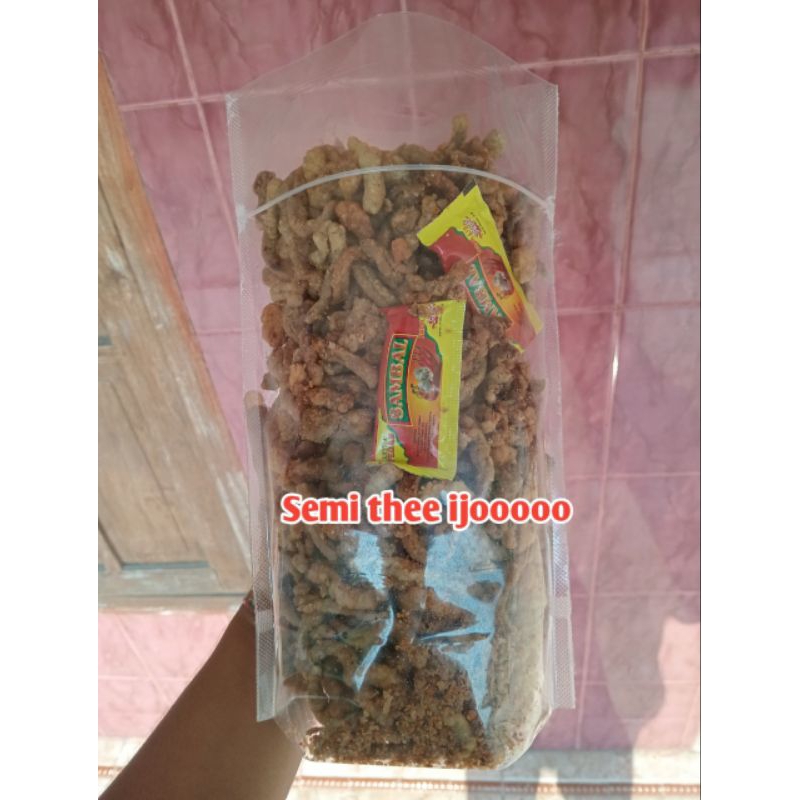 

Basreng rasa sambal baladoo merk semi te ijoooooooooooo