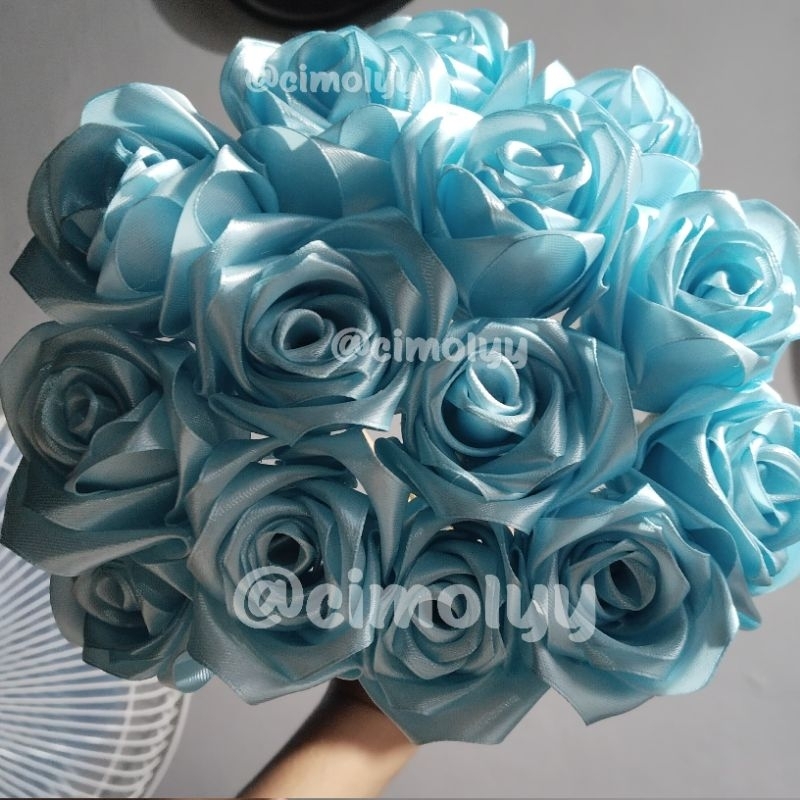 

READY STOCK Bunga Mawar Pita Satin Per tangkai