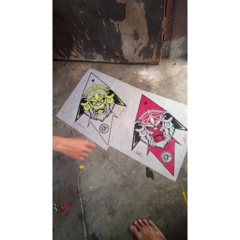 

hanya kertas 2 warna... motif hanoman