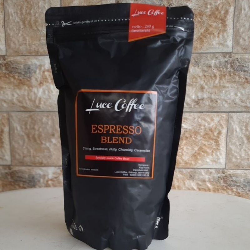 

Biji/Bubuk Medium Kopi Espresso Blend Luce 240 gr