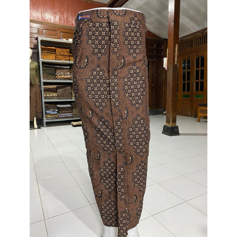Rok batik Span Wiru. Rok batik kebaya. Rok Batik Sogan. Rok Batik buntal melati. Rok Batik Manten. R