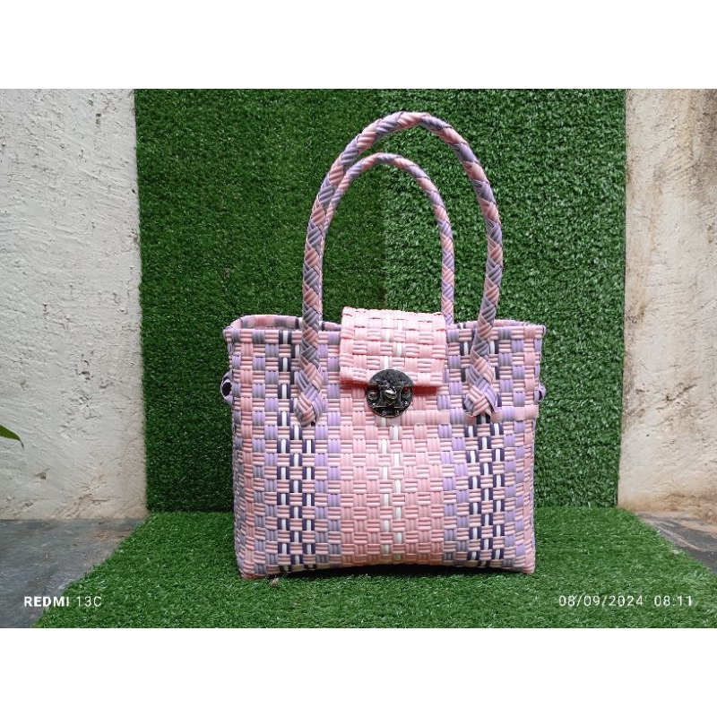tas anyaman dari tali jali
