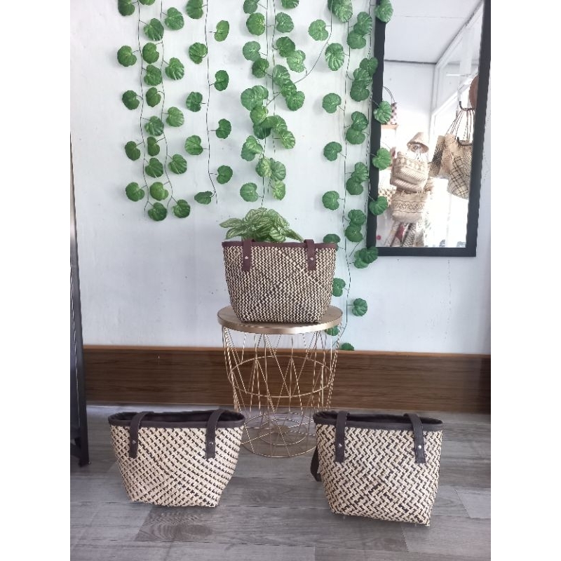 Tas Rotan kalimantan