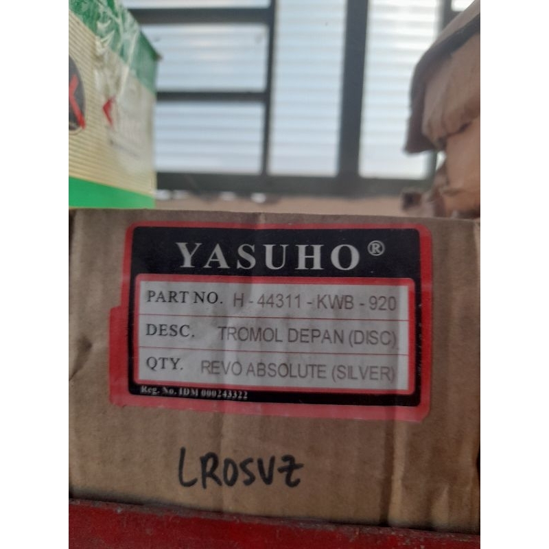 Tromol Depan Revo Absolute