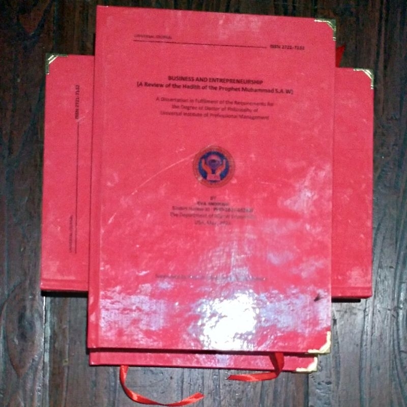 Jilid Hard Cover, Jilid Skripsi, Jilid Karton Tebal dilapisi Plastik.
