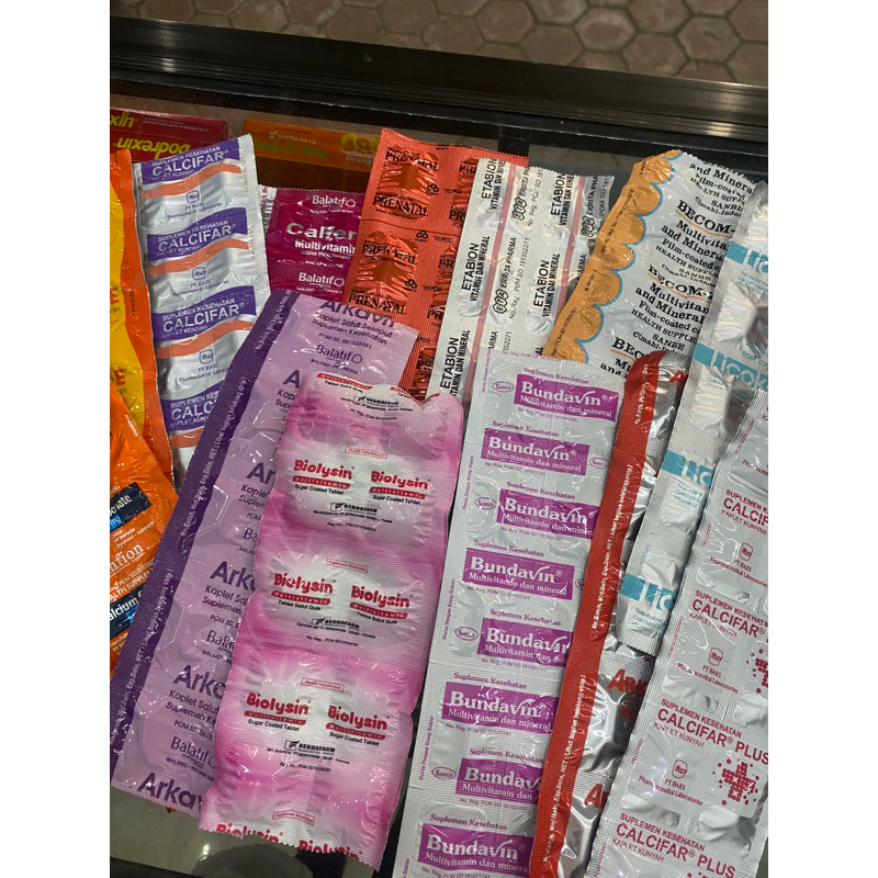 Multivitamin (vitamin) Beneuron/ calcium carbonate / licokalk / calcifal plus / arkavit-C/ arkavit/ 