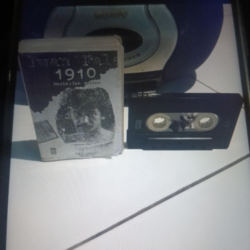 Kaset Pita Iwan Fals - 1910