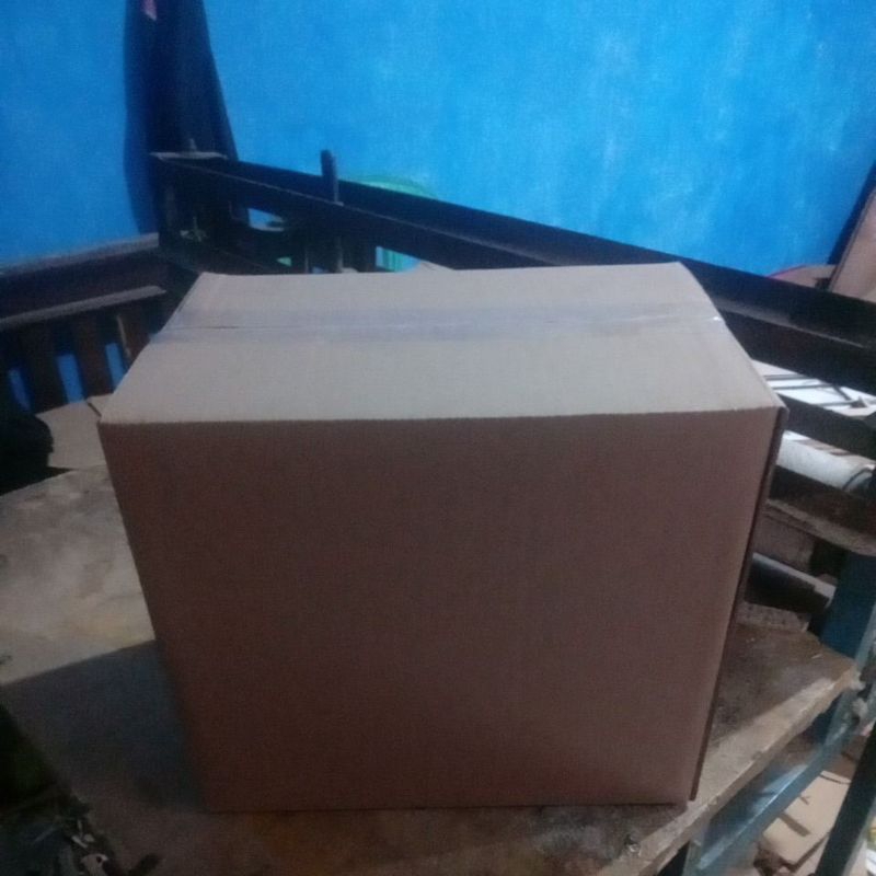 

kardus packing ukuran PxLxT 37x29x19cm