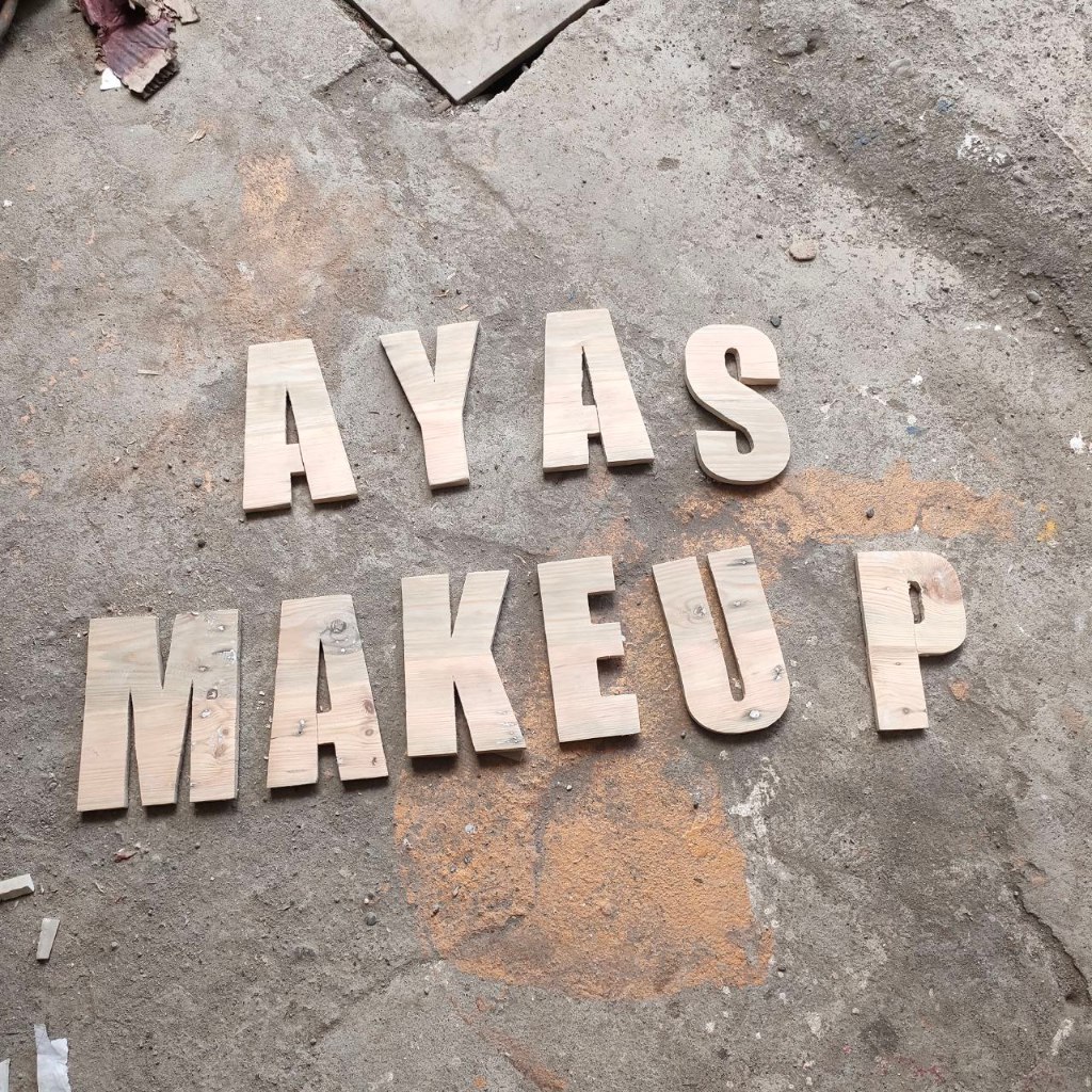 Ukir huruf kayu timbul Huruf Angka kayu