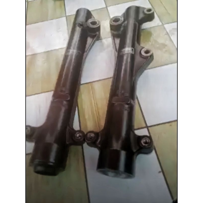 Tabung/Bottom Shock Depan Beat Karbu 2008-2010  Original Copotan