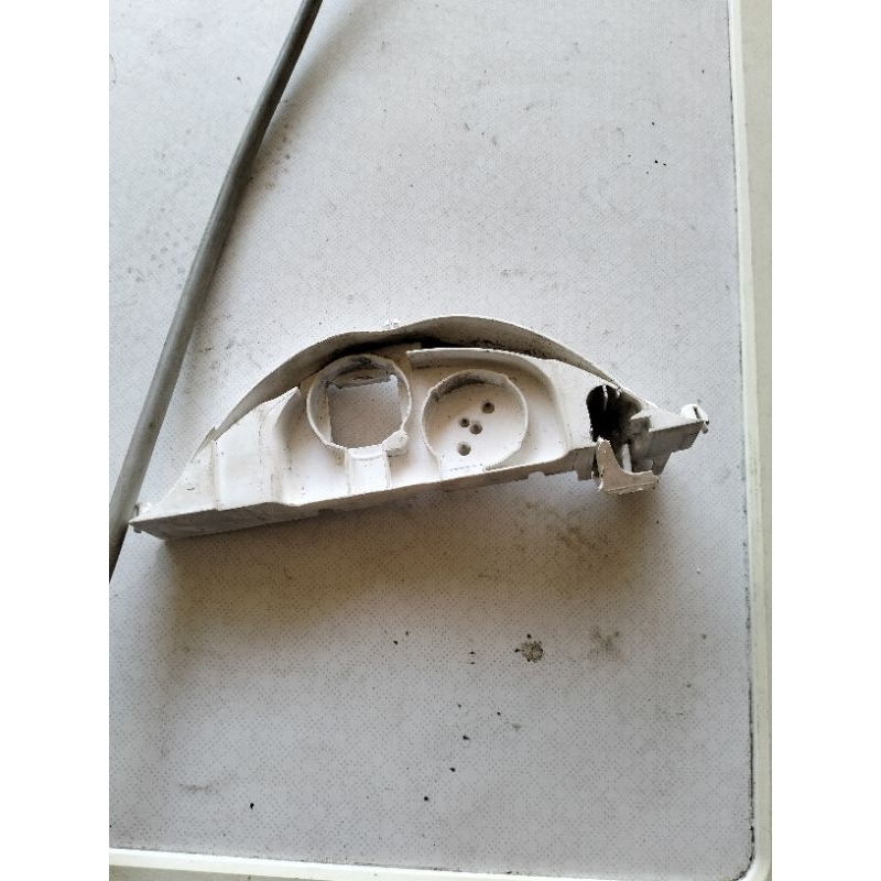 holder braket dudukan selenoid mesin cuci electrolux copotan