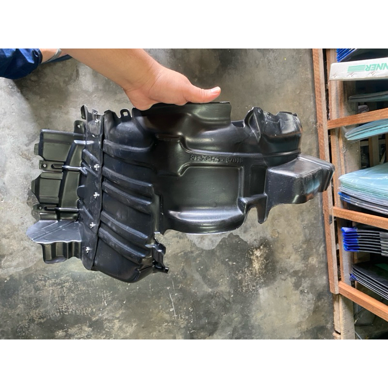 Liner Fender/Spakbor depan Toyota Avanza Vvti Type S 2006-2012