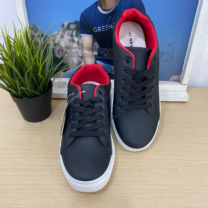 sepatu nevada pria original