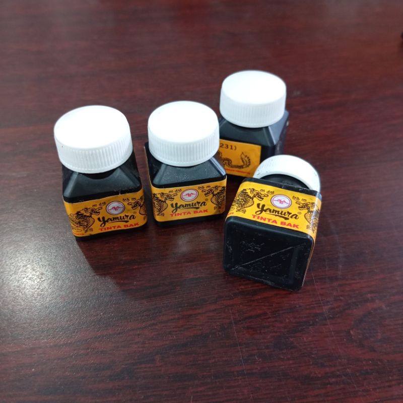 

Tinta Kaligrafi Bak Cina Hitam Yamura Naga (Botol Kecil)