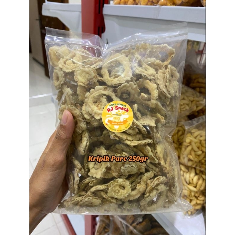 

Snack Kripik Pare 250gr camilan cemilan kiloan termurah rj snack kediri