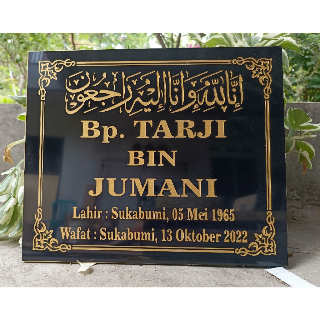 BATU NISAN GRANIT 40X40 CM ~ HANYA LEMPENGAN