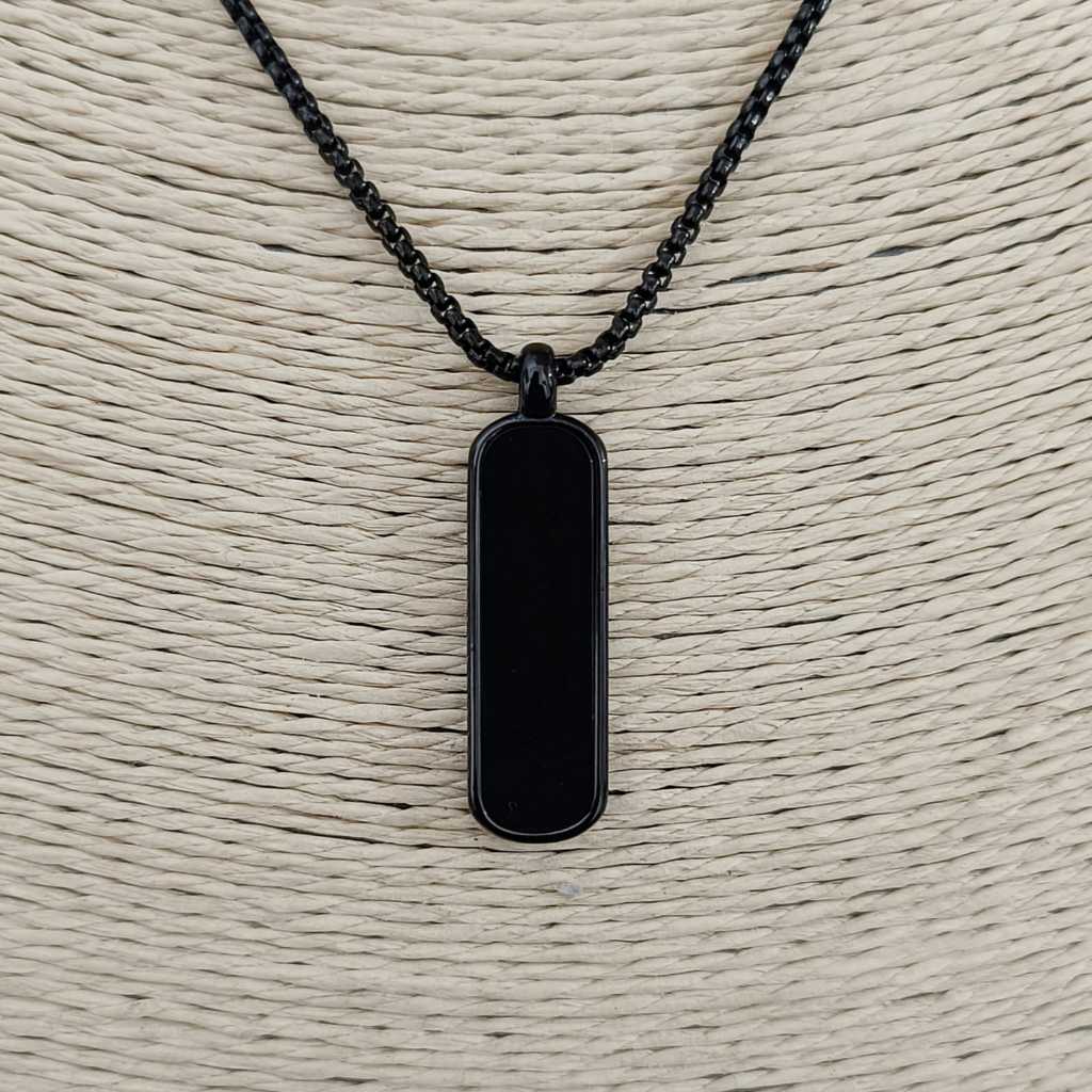 KALUNG LIONTIN TITANIUM PRIA MODEL LONJONG BATU ONIX