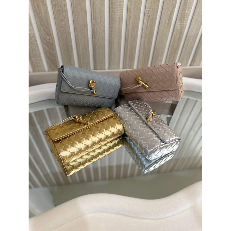 Clutch Bovi anyam Botte tas pesta kulit asli no brand