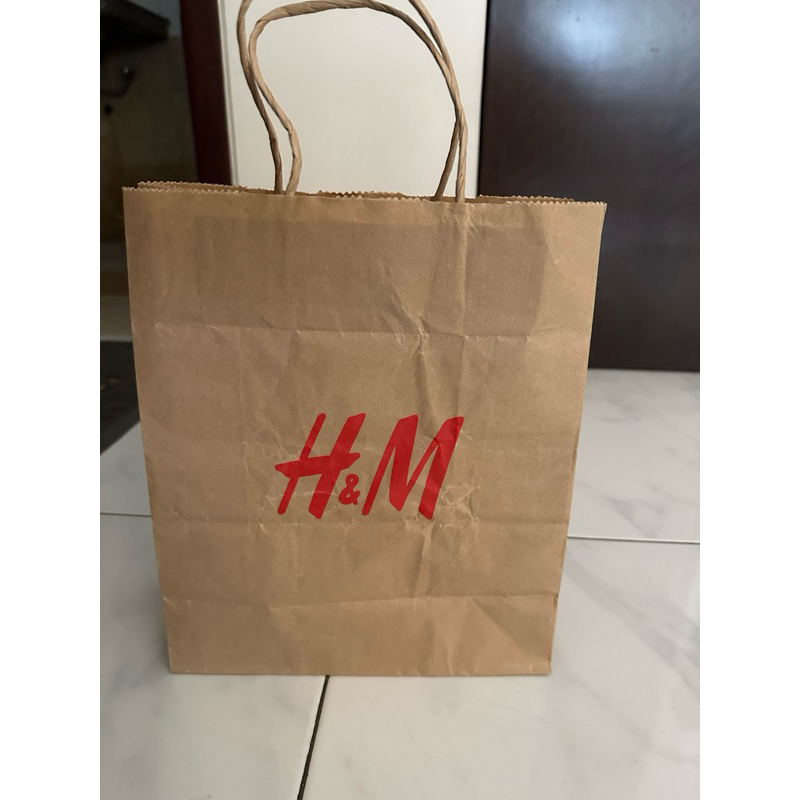 

paperbag hnm kecil