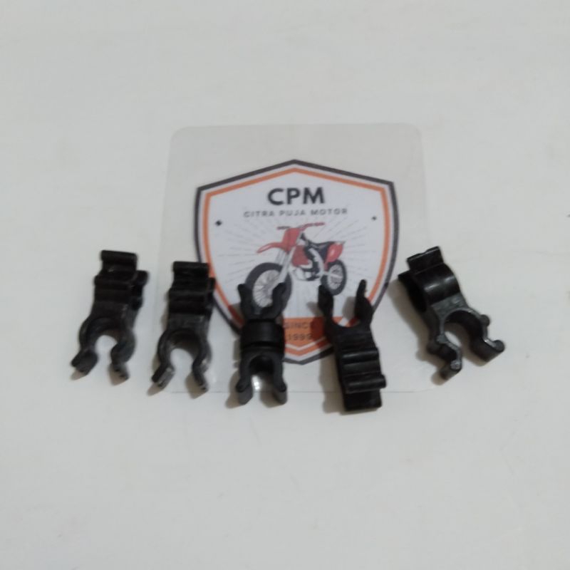 Plastik Klem Kecil Kabel Busi Selang Pipa dll Lubang 2 Selang Mobil Universal (2 Pcs)