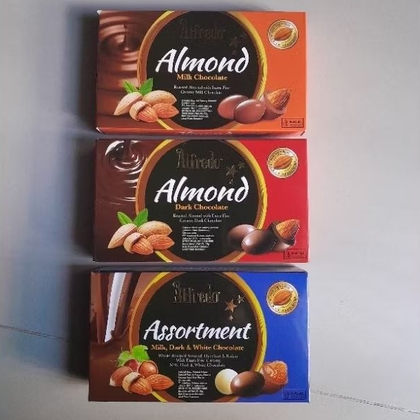 

Alfredo coklat ALMOND DARK/ ALMOND MILK/ASSORTMENT 70gr