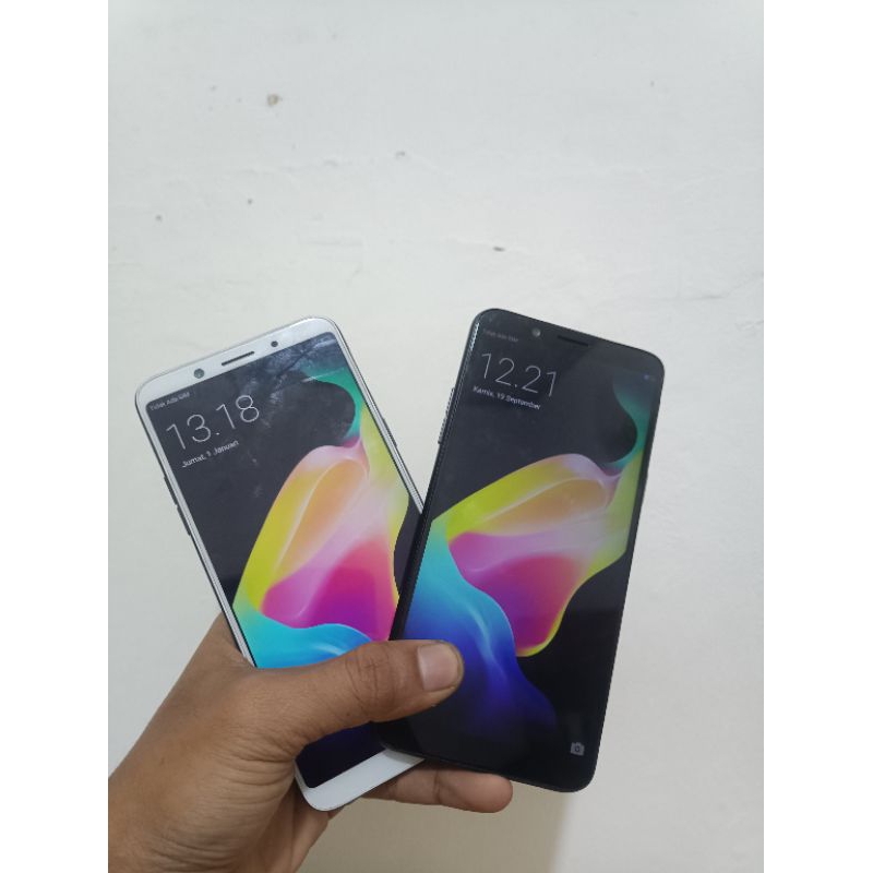 HP OPPO F5 4/64 SECOND  GARANSI NORMAL