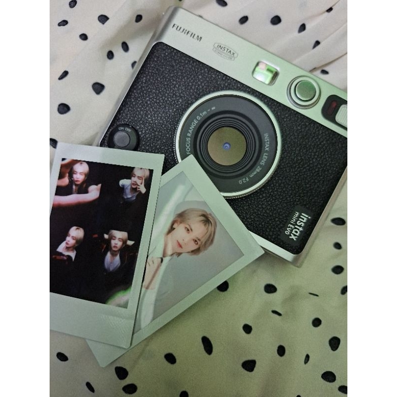 preloved instax mini evo