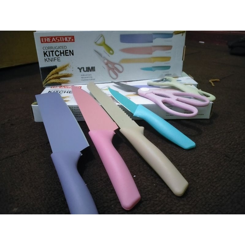 Pisau dapur satu set