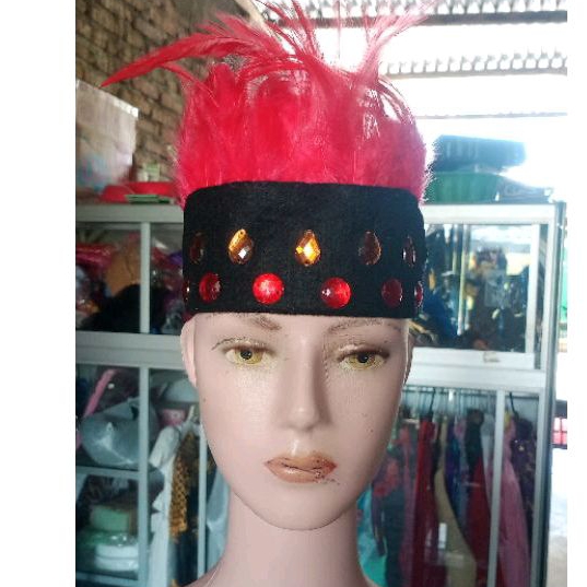 topi dayak/ikat kepala adat Kalimantan
