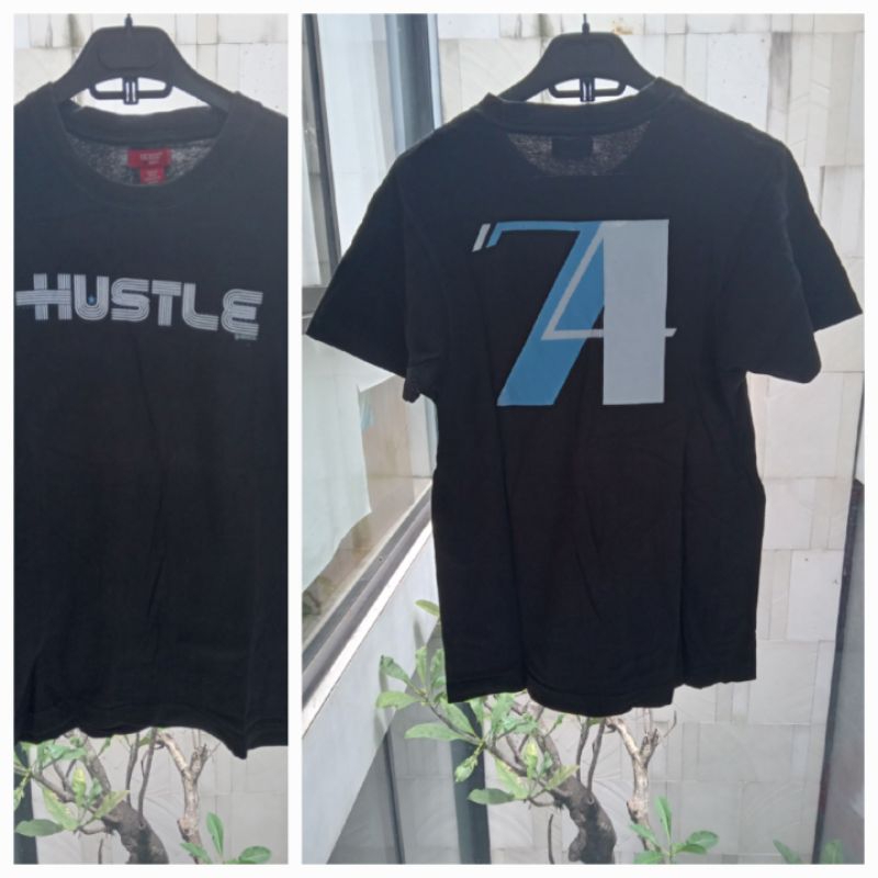 KAOS GUESS ( HUSTLE/ PRELOVED )
