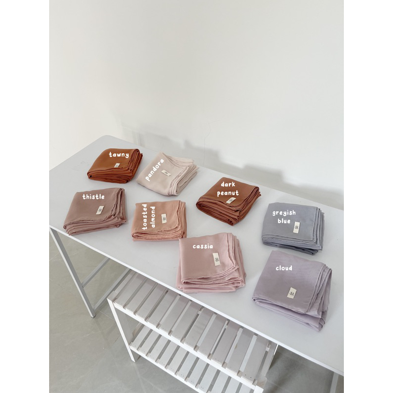 VOILA SQUARE - PACKAGING POUCH - HIJAB SEGI EMPAT POLOS