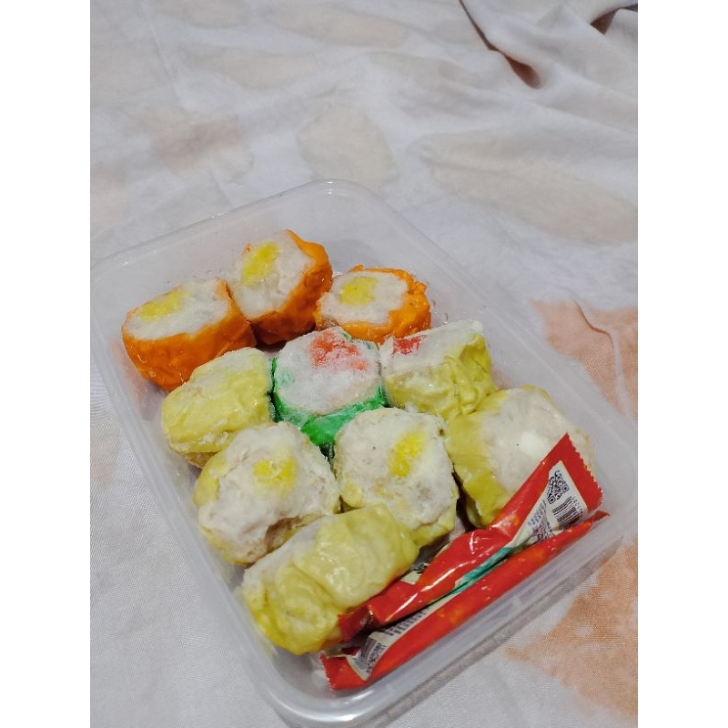 

Dimsum siomay mix isi 10