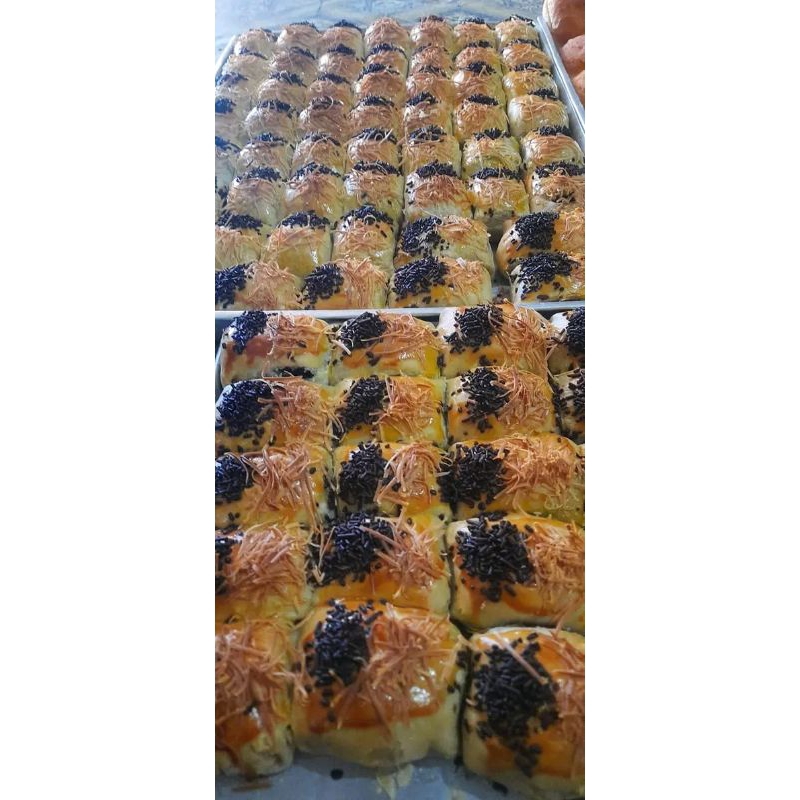 

BOLEN PISANG KEJU/COKLAT