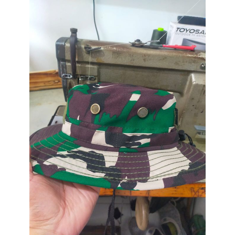 Topi Rimba Velbet/Topi Loreng Tni Kawat